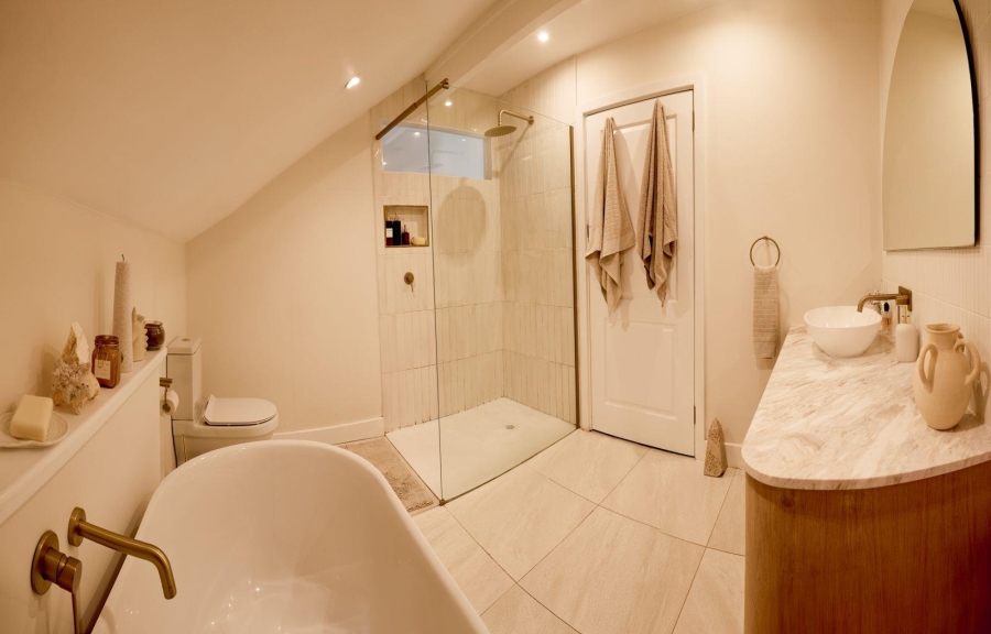 3 Bedroom Property for Sale in Vredehoek Western Cape